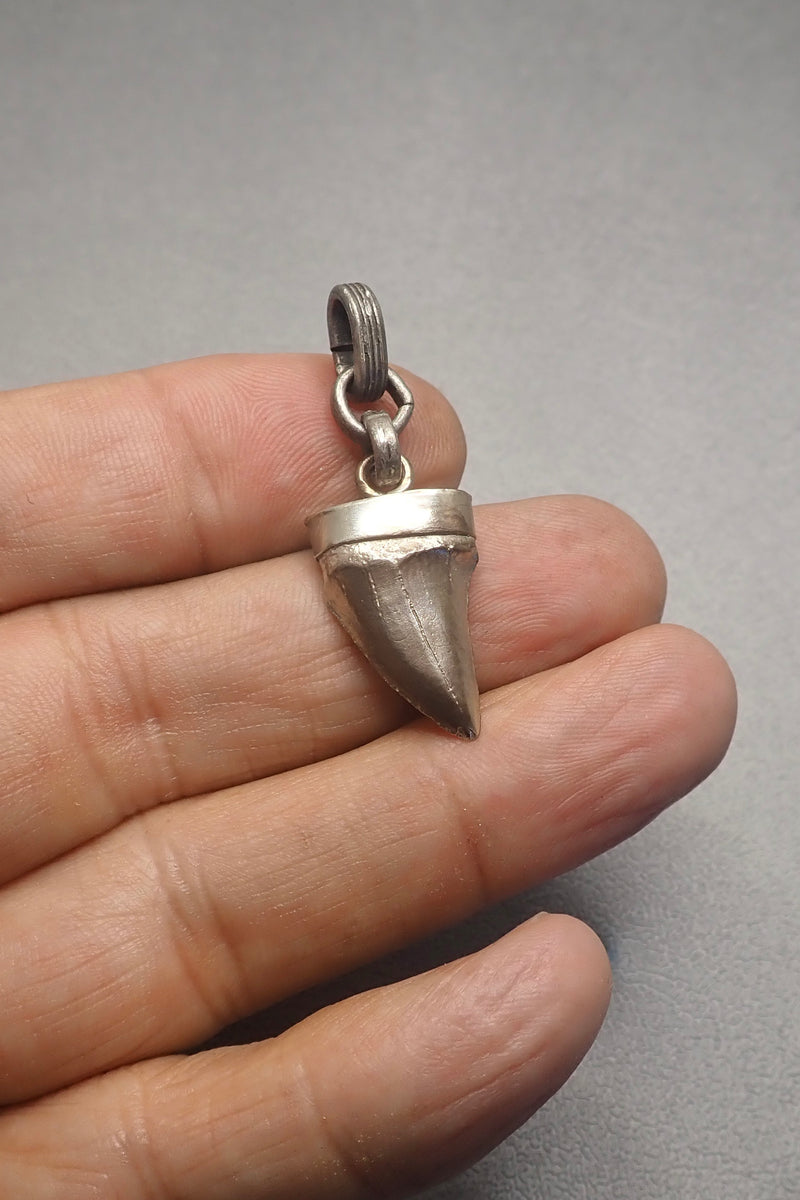 SHARK TOOTH PENDANT