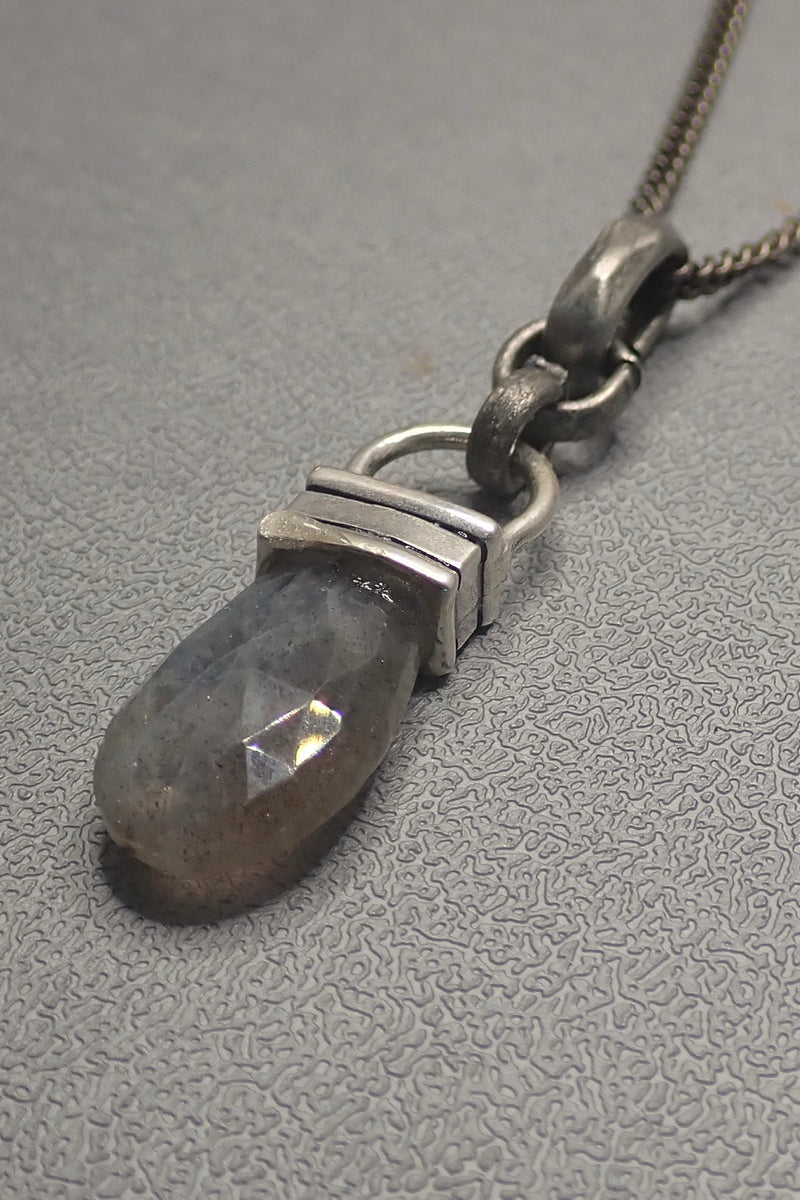 LABRADORITE NECKLACE