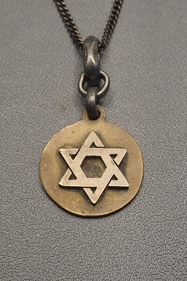 STAR OF DAVID NECKLACE