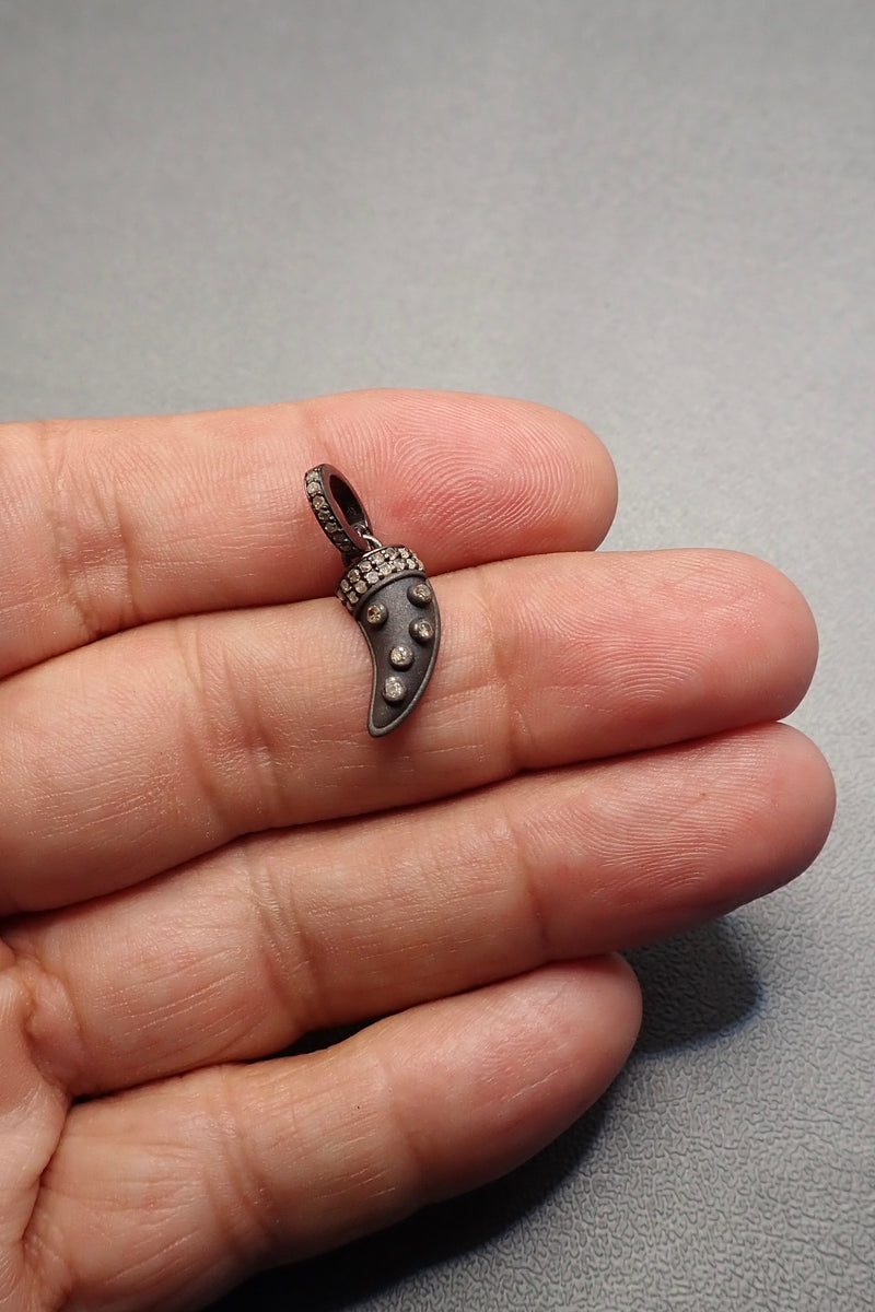 DIAMOND HORN PENDANT