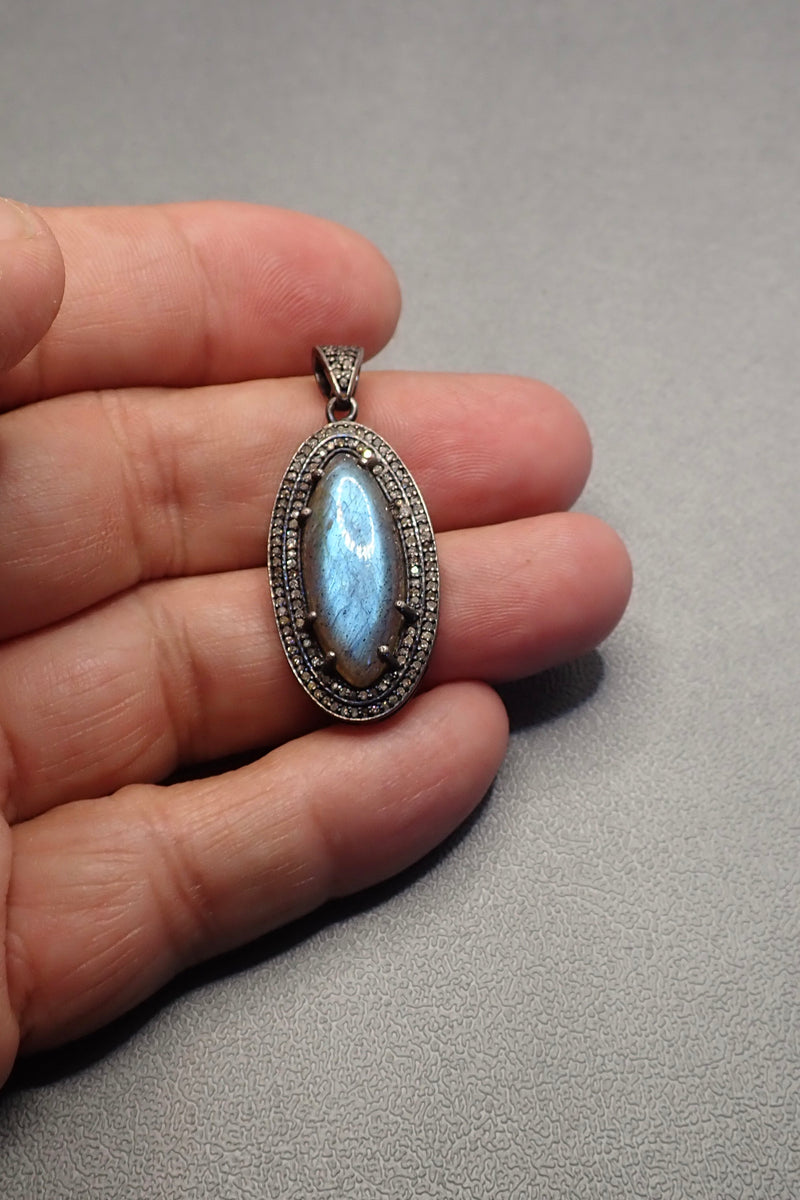 LABRADORITE DIAMONDS PENDANT