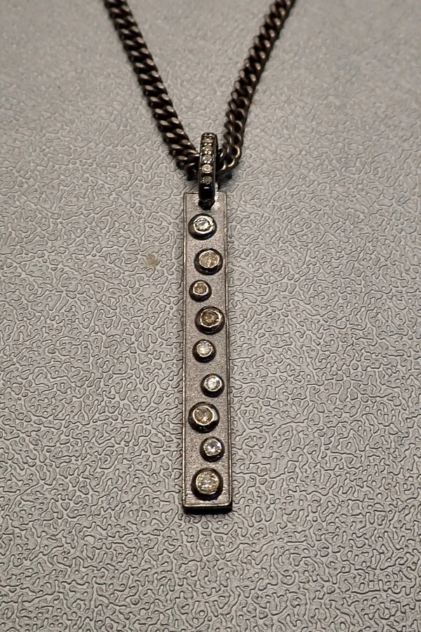 DIAMOND STICK NECKLACE