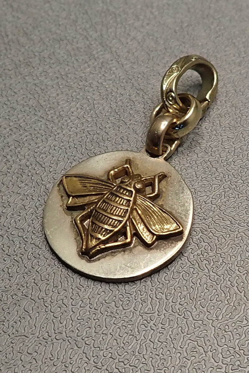 THE BEE PENDANT