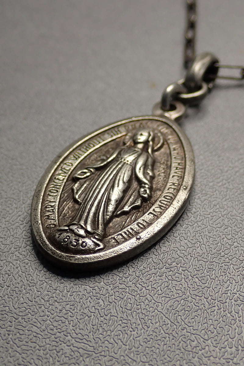 VIRGEN MARY PENDANT
