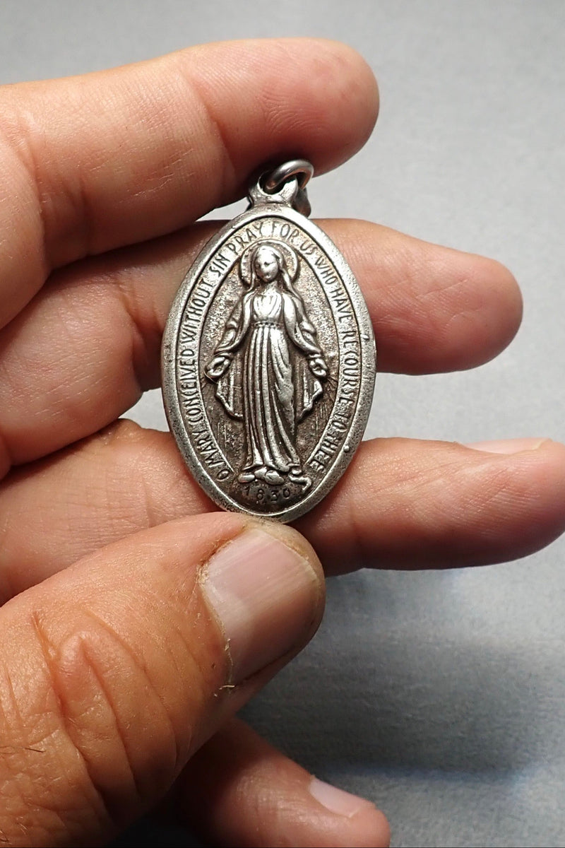 VIRGEN MARY PENDANT
