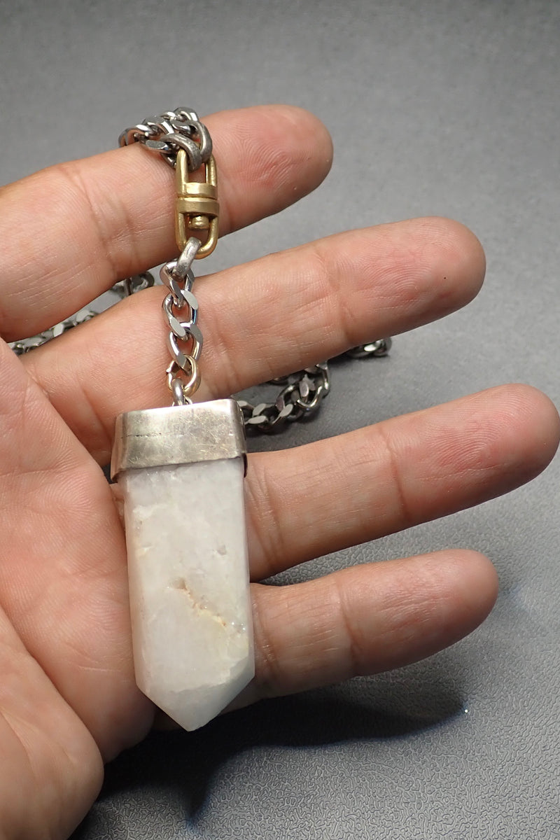 WHITE ROCK CRYSTAL NECKLACE