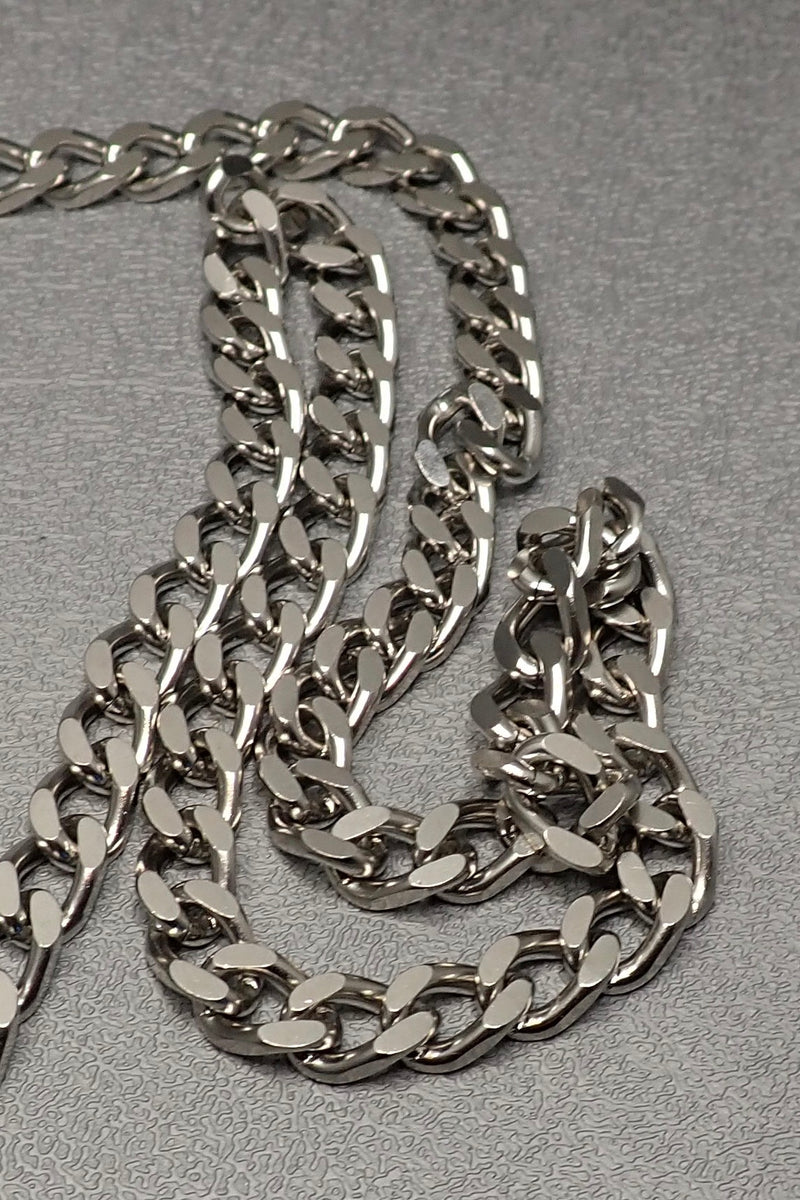 ROCK CRYSTAL LION NECKLACE