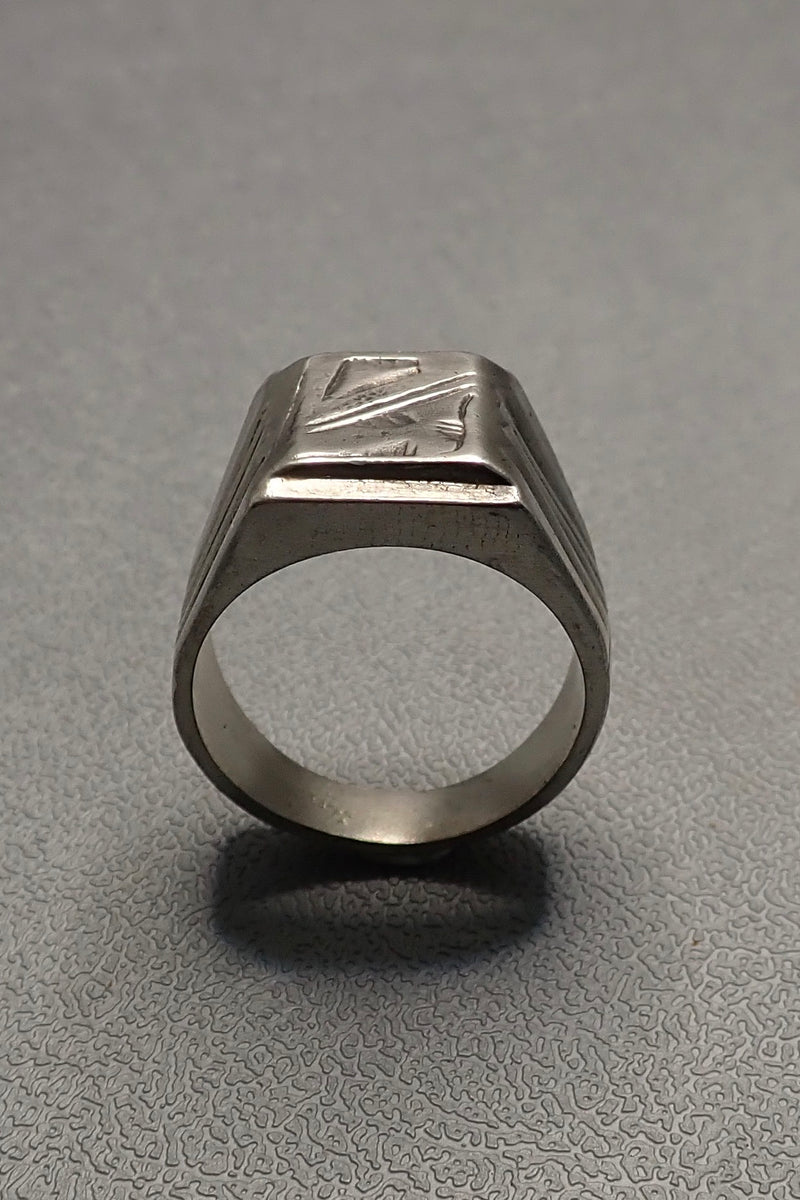 SIGNET RING