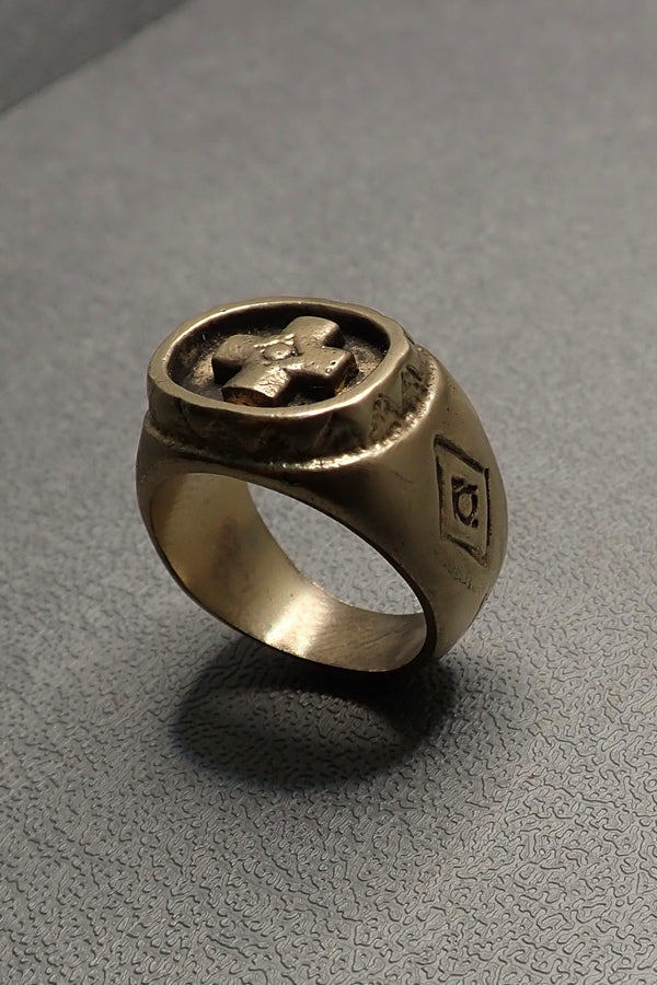 BRONZE CROSS RING