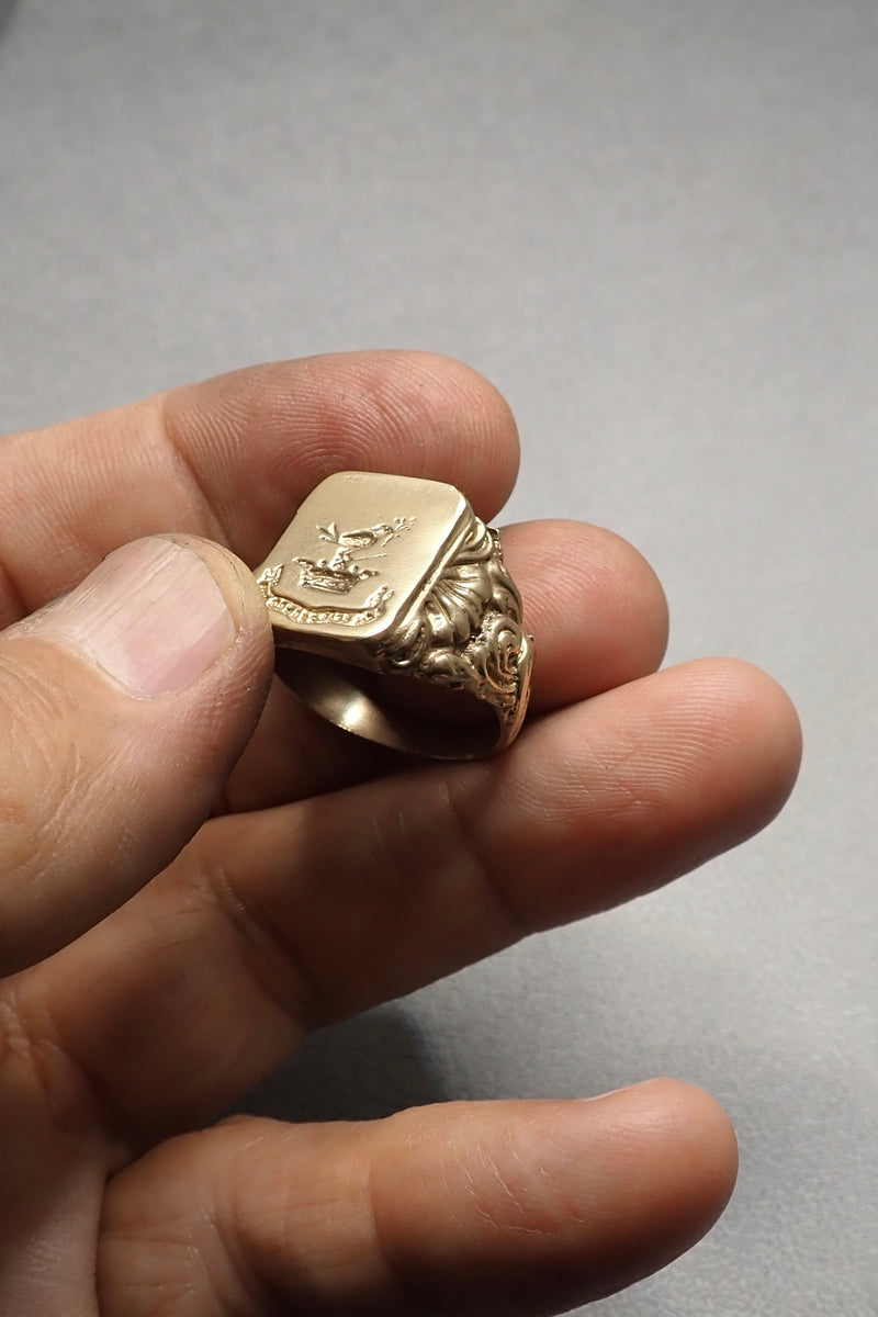 ARMS SIGNET RING II - one made