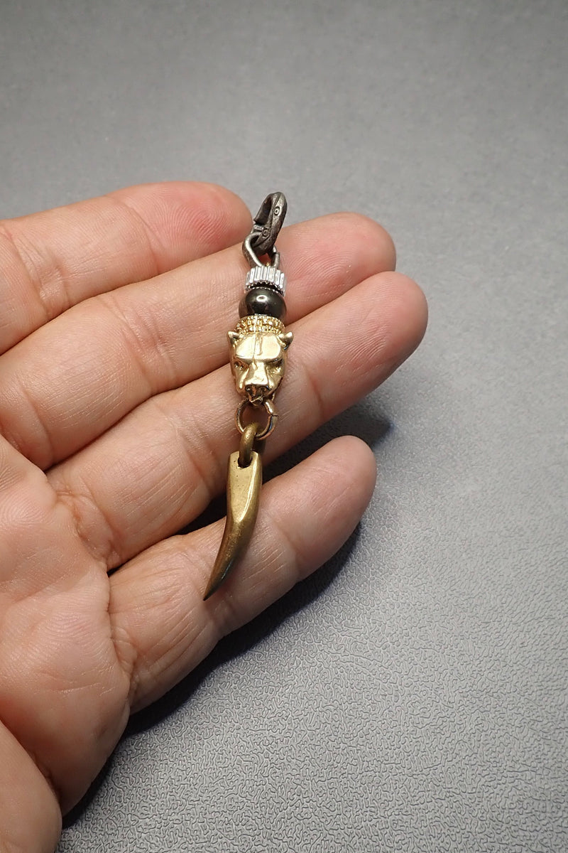 LION HEAD TOOTH PENDANT