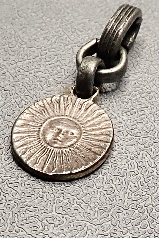 SILVER SUN PENDANT