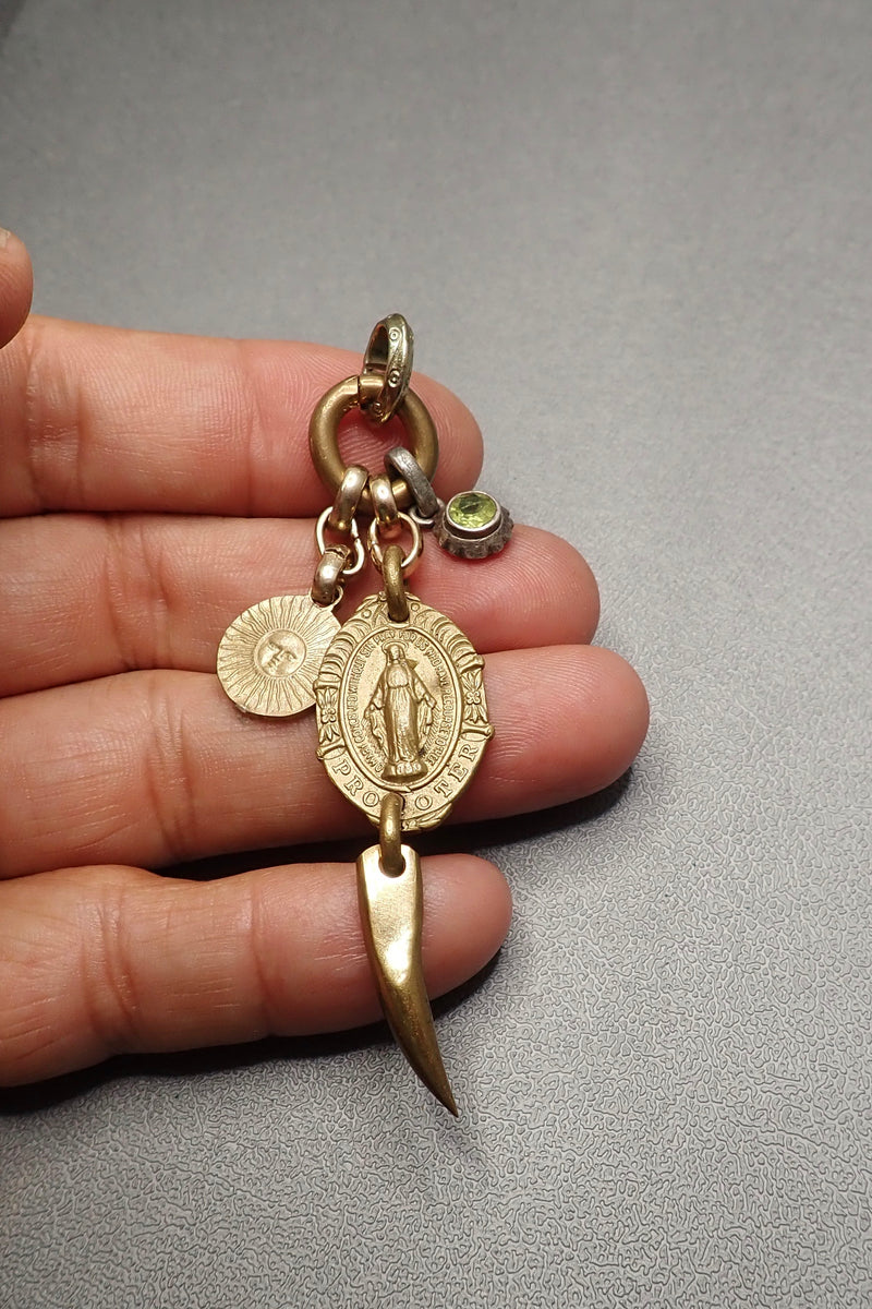 MEDAL & HORN PENDANT