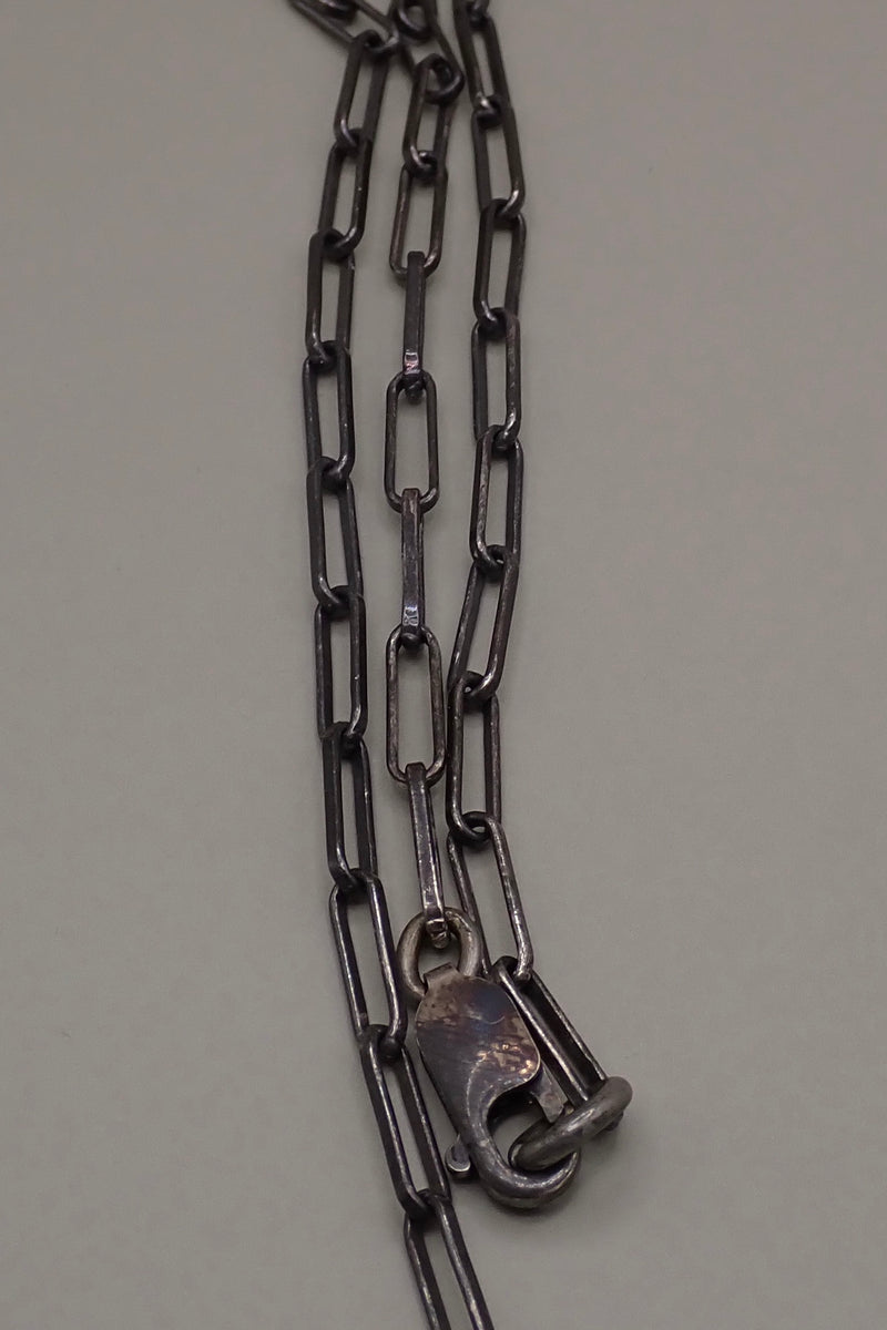 OXIDIZED PAPER CLIP CHAIN
