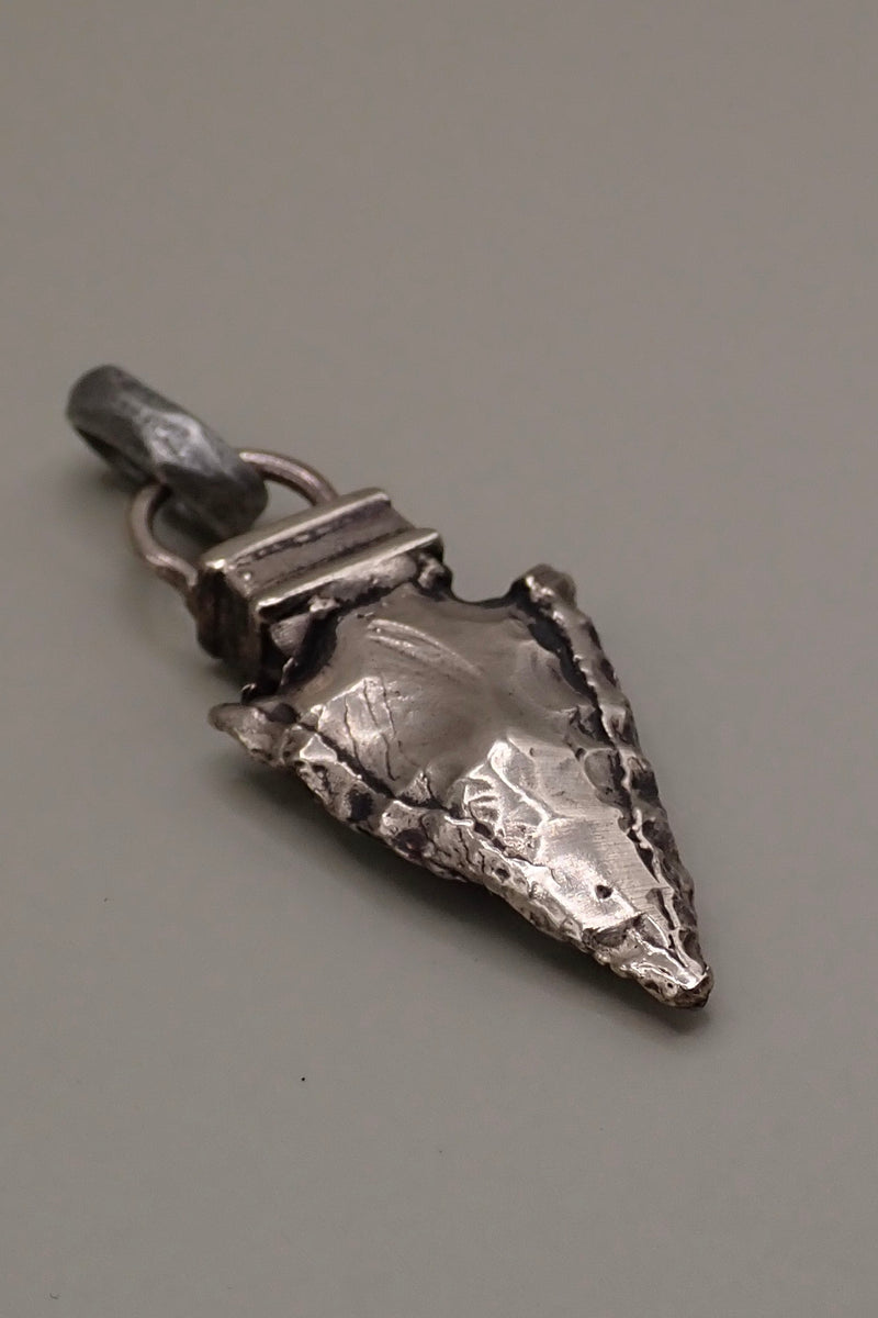 ARROW HEAD PENDANT