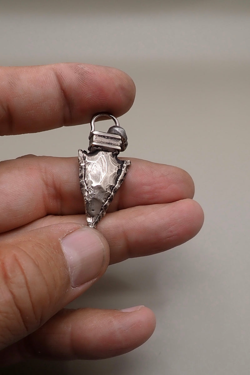ARROW HEAD PENDANT