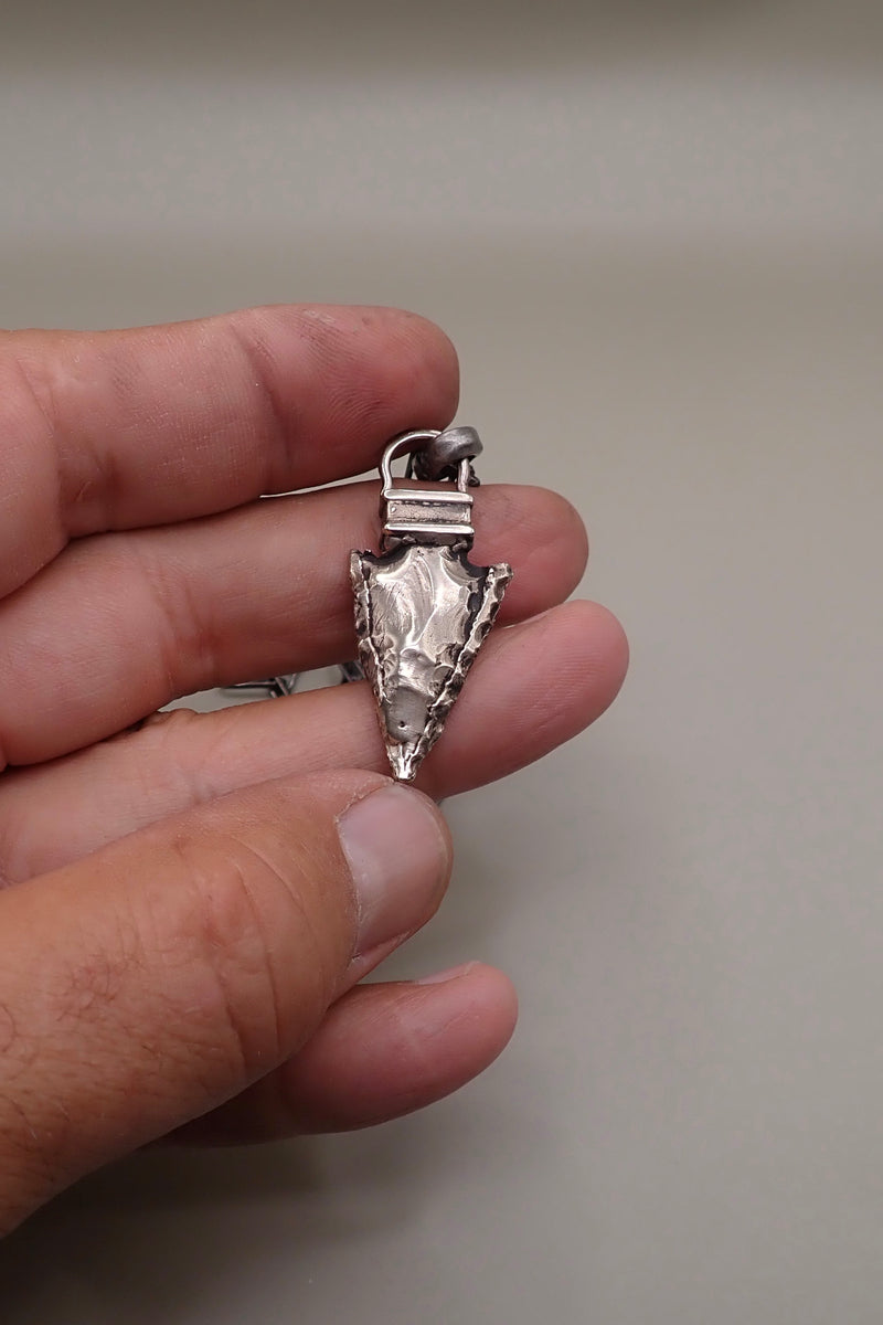ARROW HEAD PENDANT