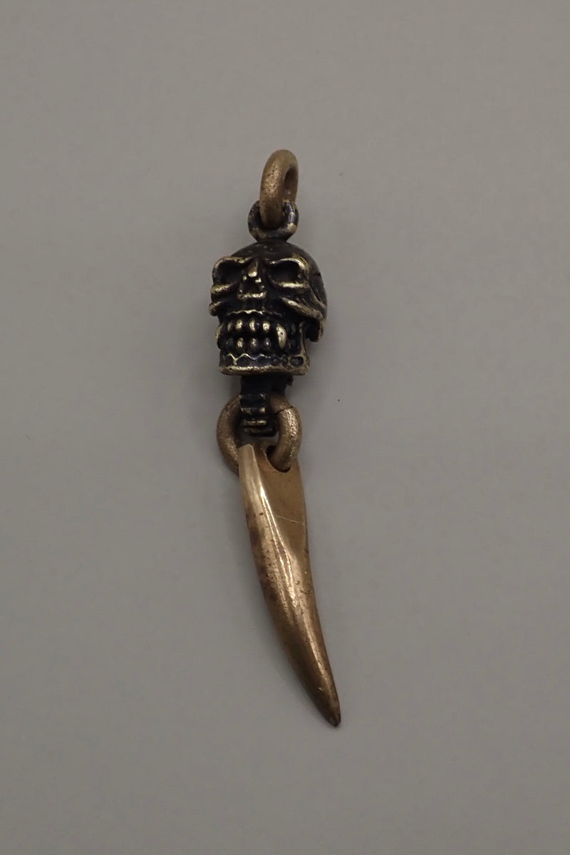 SKULL & HORN PENDANT