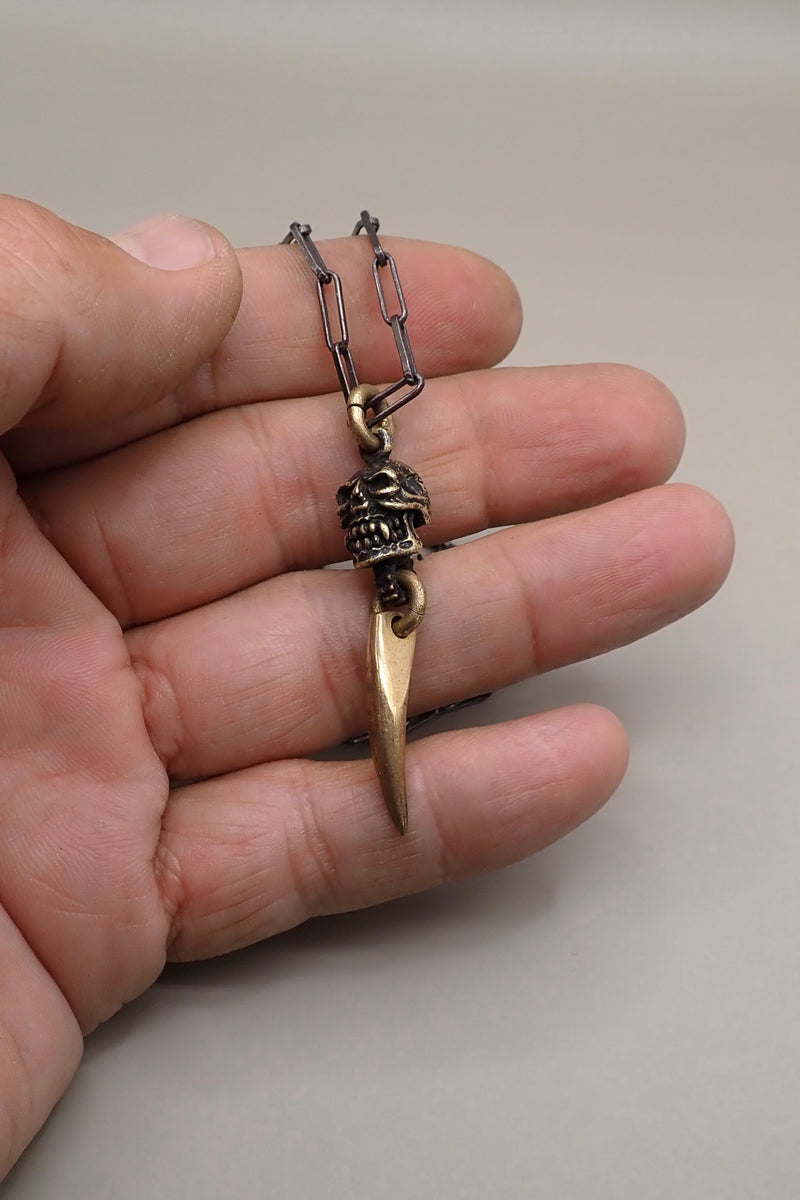 SKULL & HORN NECKLACE