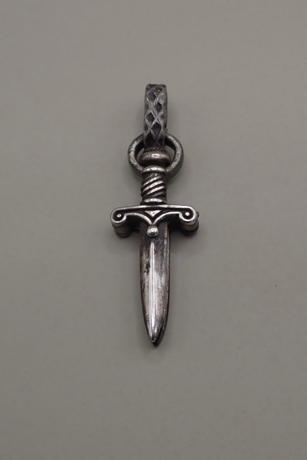 SMALL SILVER DAGGER PENDANT