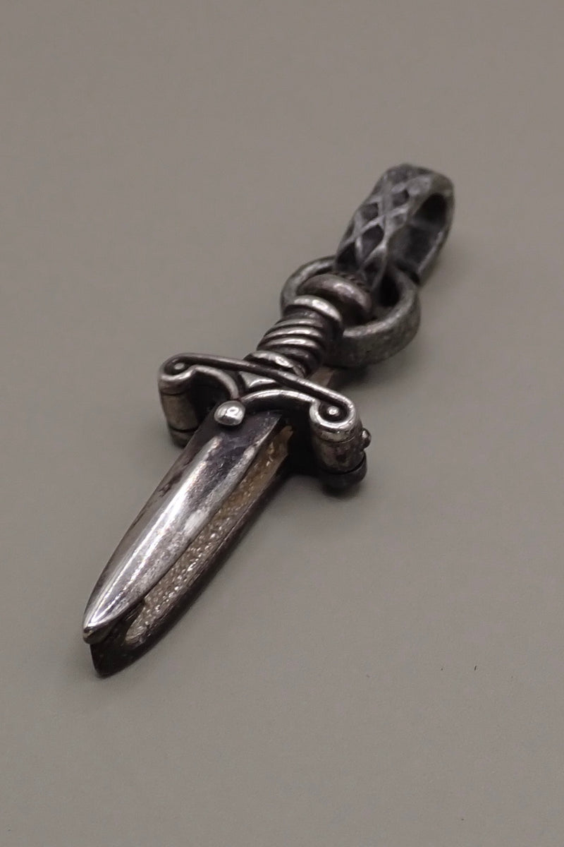 SMALL SILVER DAGGER PENDANT