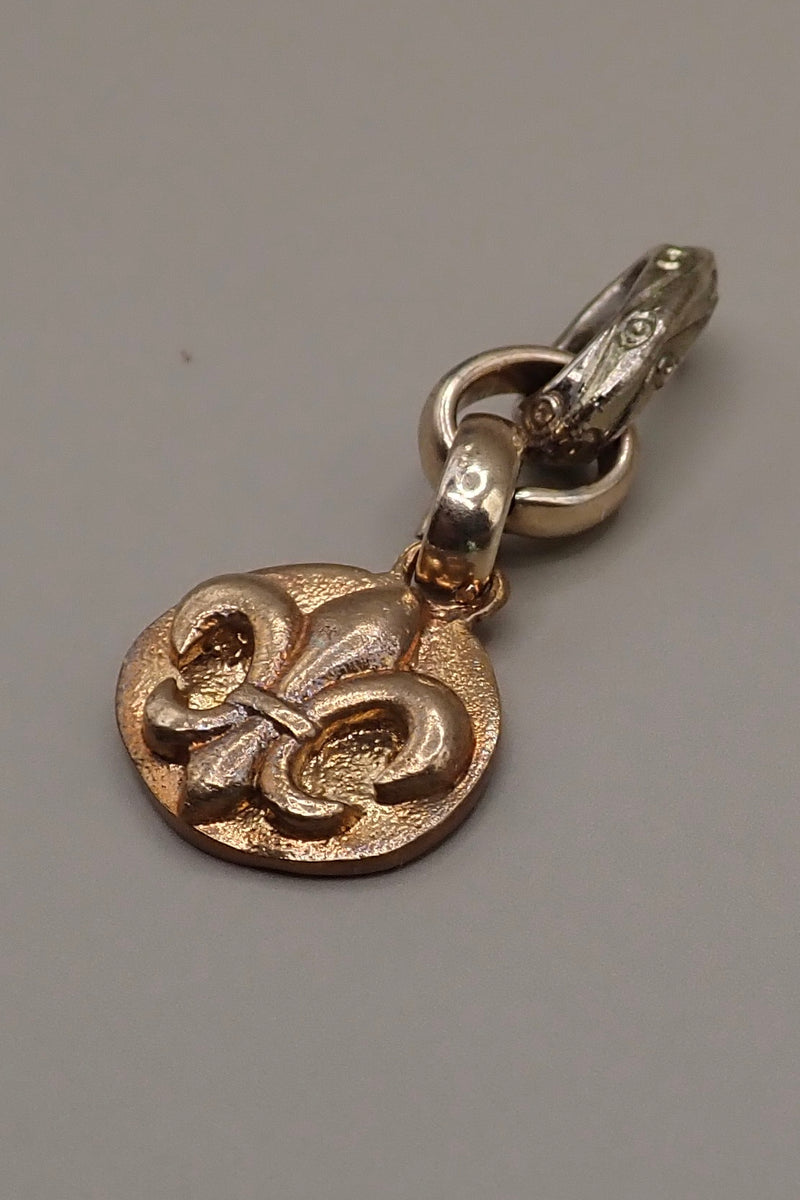 FLEUR DE LIS PENDANT