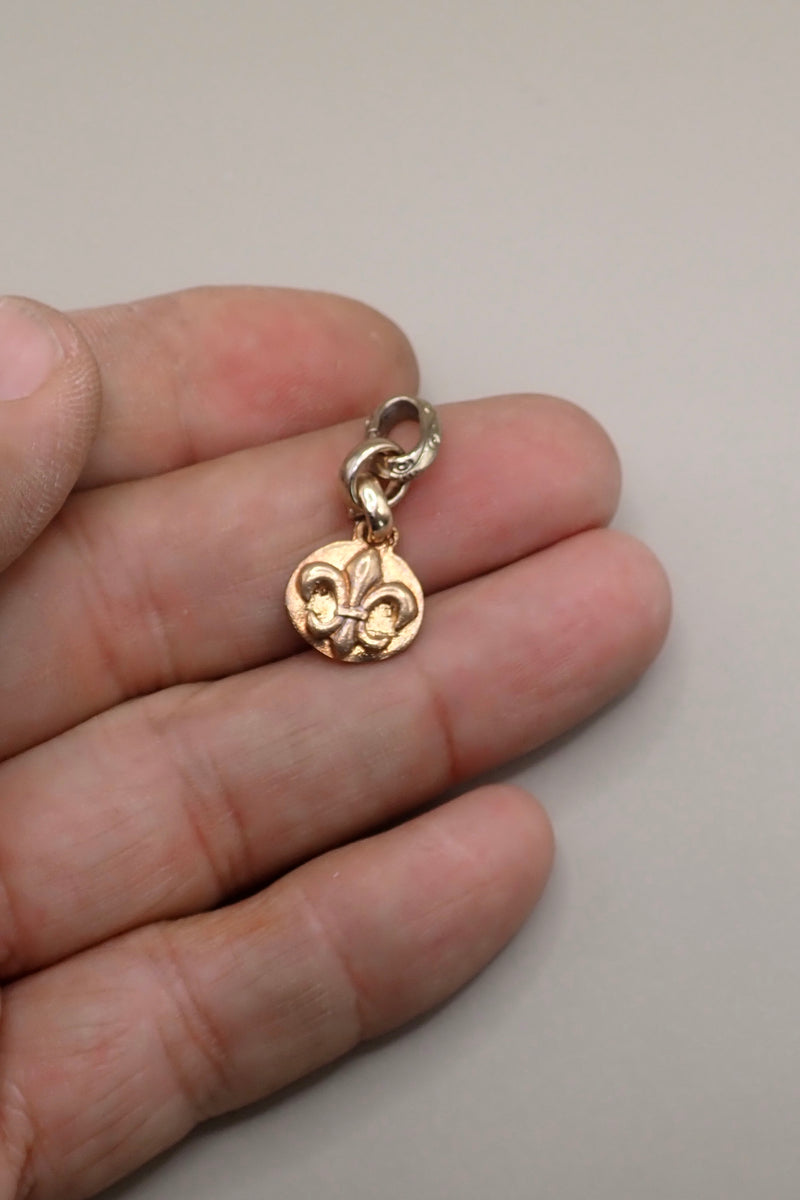FLEUR DE LIS PENDANT