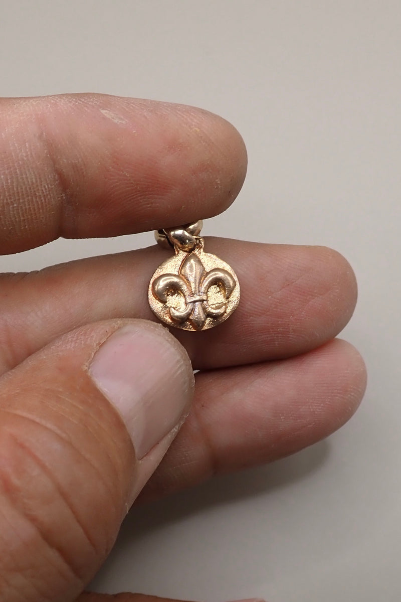 FLEUR DE LIS PENDANT