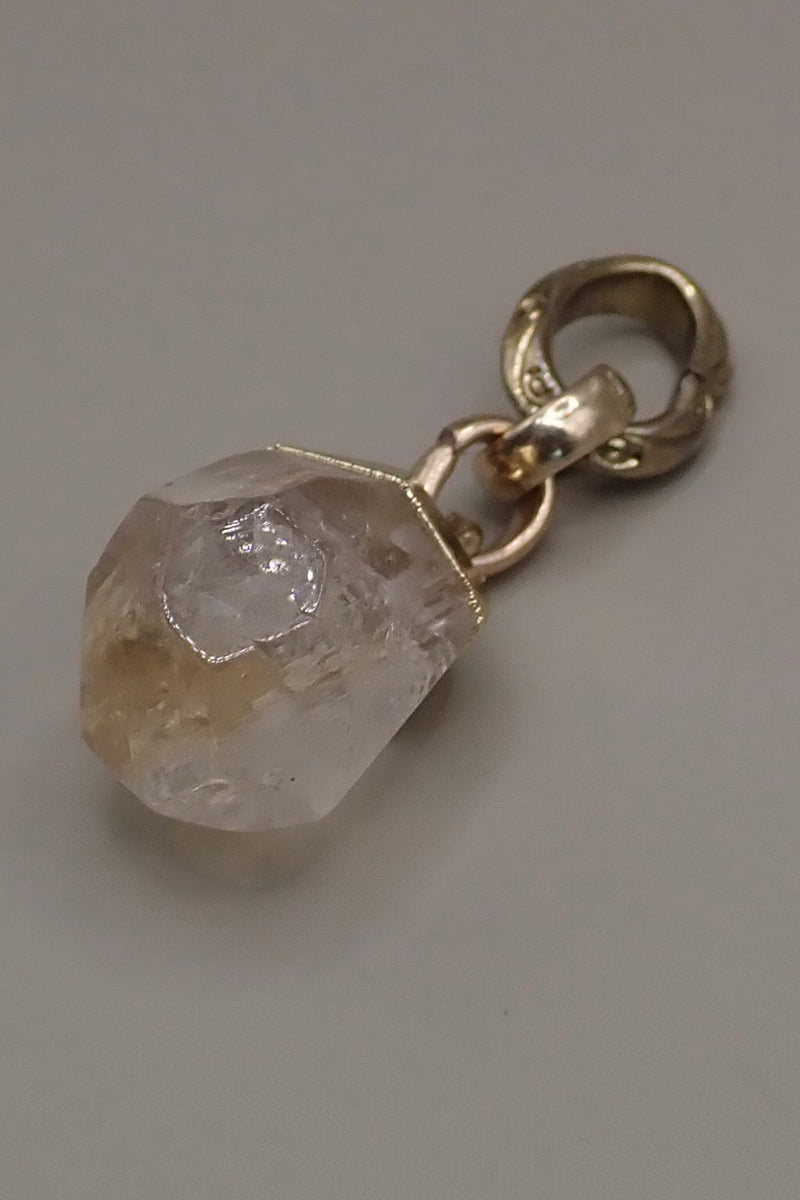 RAW CITRINE PENDANT