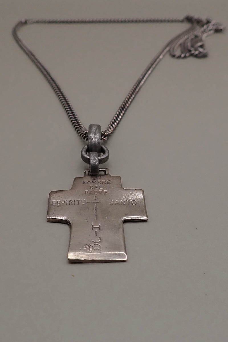SHORT FLAT CROSS NECKLACE