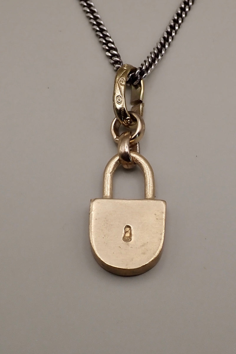 PADLOOK PENDANT