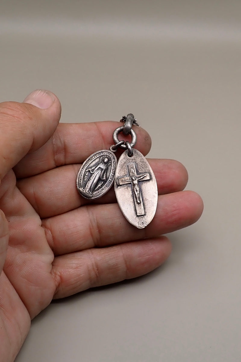 OVAL CROSS & VIRGEN MEDAL