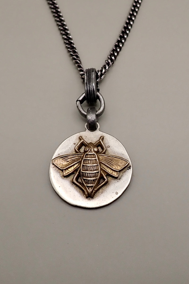 THE BEE PENDANT