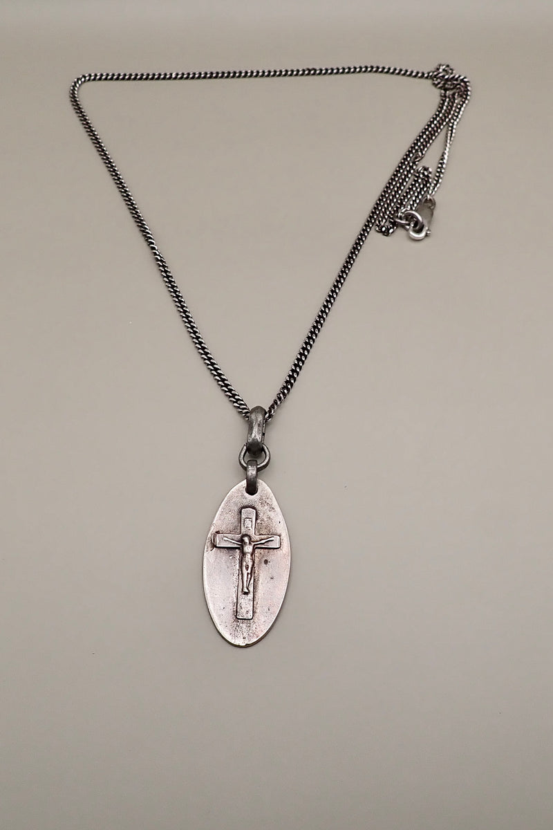 OVAL TAG CROSS NECKLACE