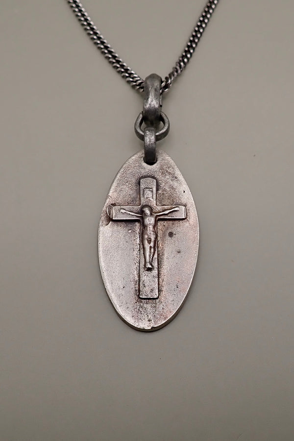 OVAL TAG CROSS NECKLACE