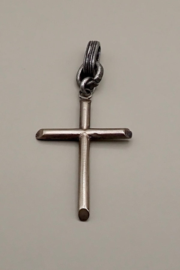 CROSS PENDANT