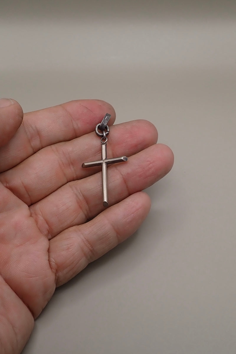 CROSS PENDANT