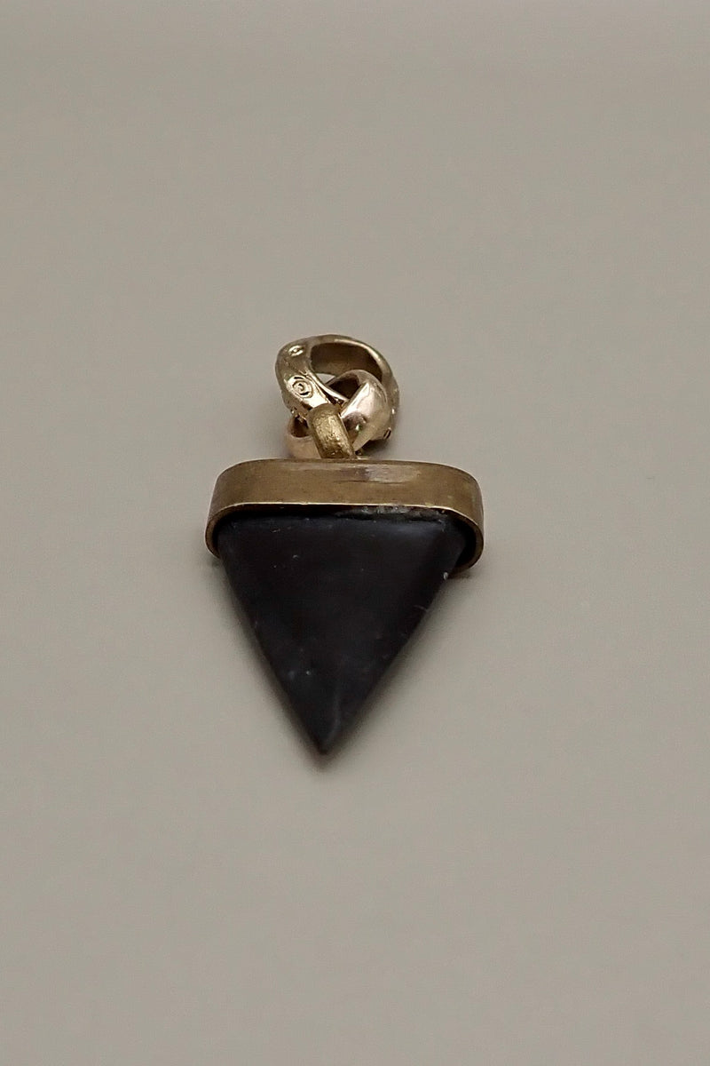 BLACK HORN TOOTH PENDANT