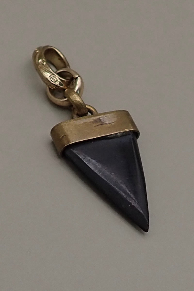 BLACK HORN TOOTH PENDANT