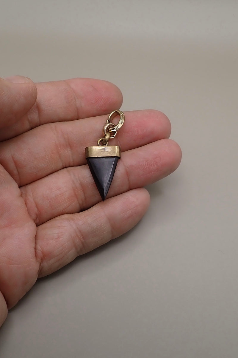BLACK HORN TOOTH PENDANT