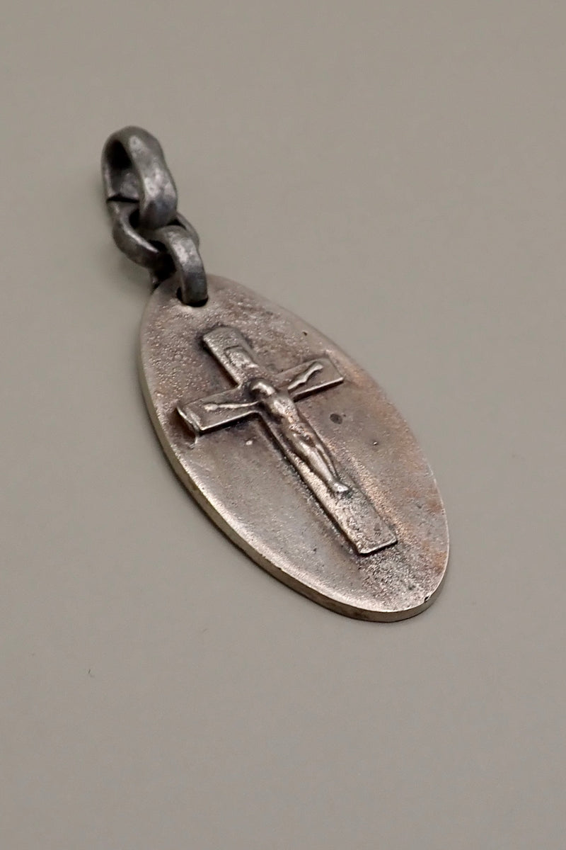 OVAL CROSS TAG PENDANT