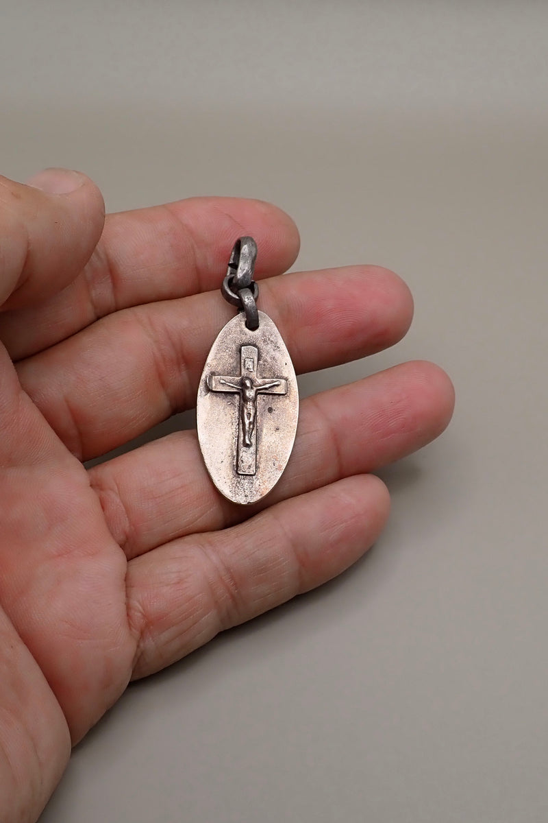 OVAL CROSS TAG PENDANT