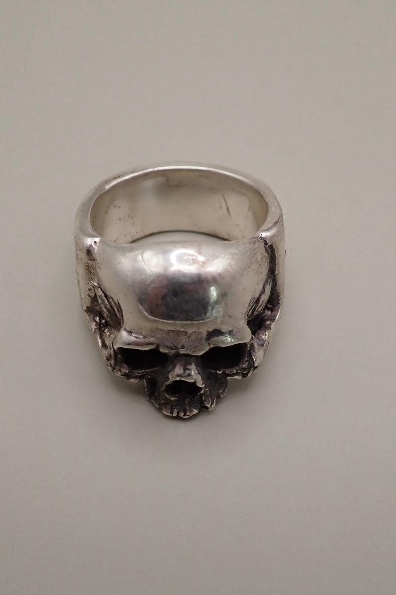 HEAVY SKULL RING