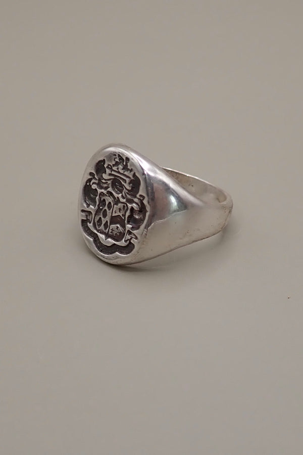 SILVER CREST ARM RING