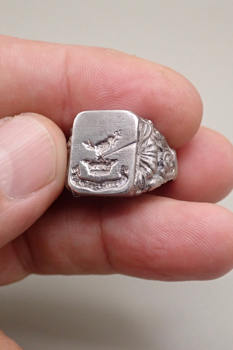 SILVER ARMS SIGNET RING