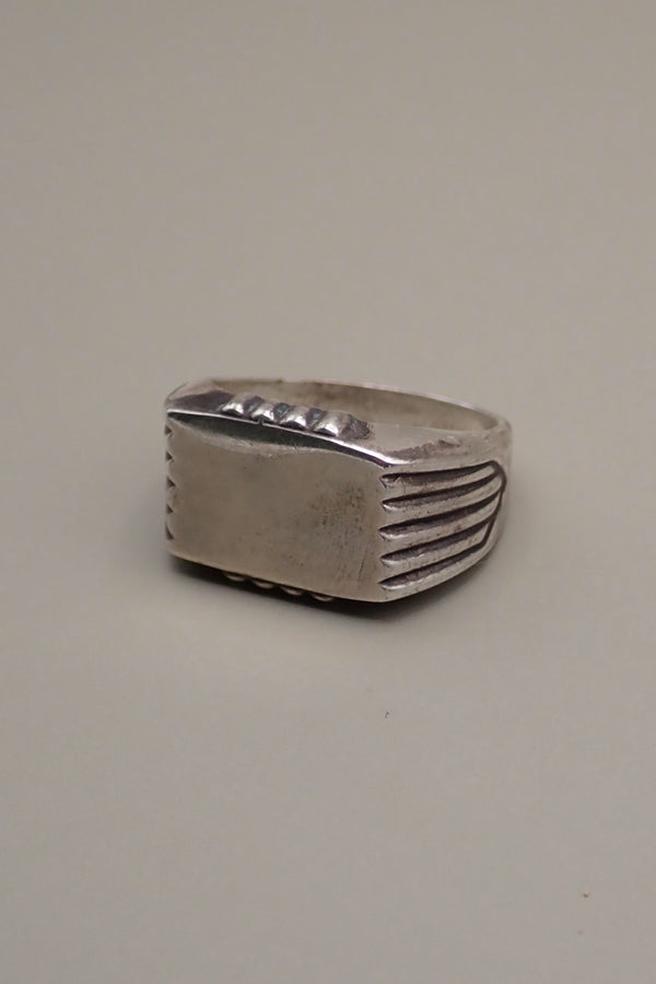 PINKY RING