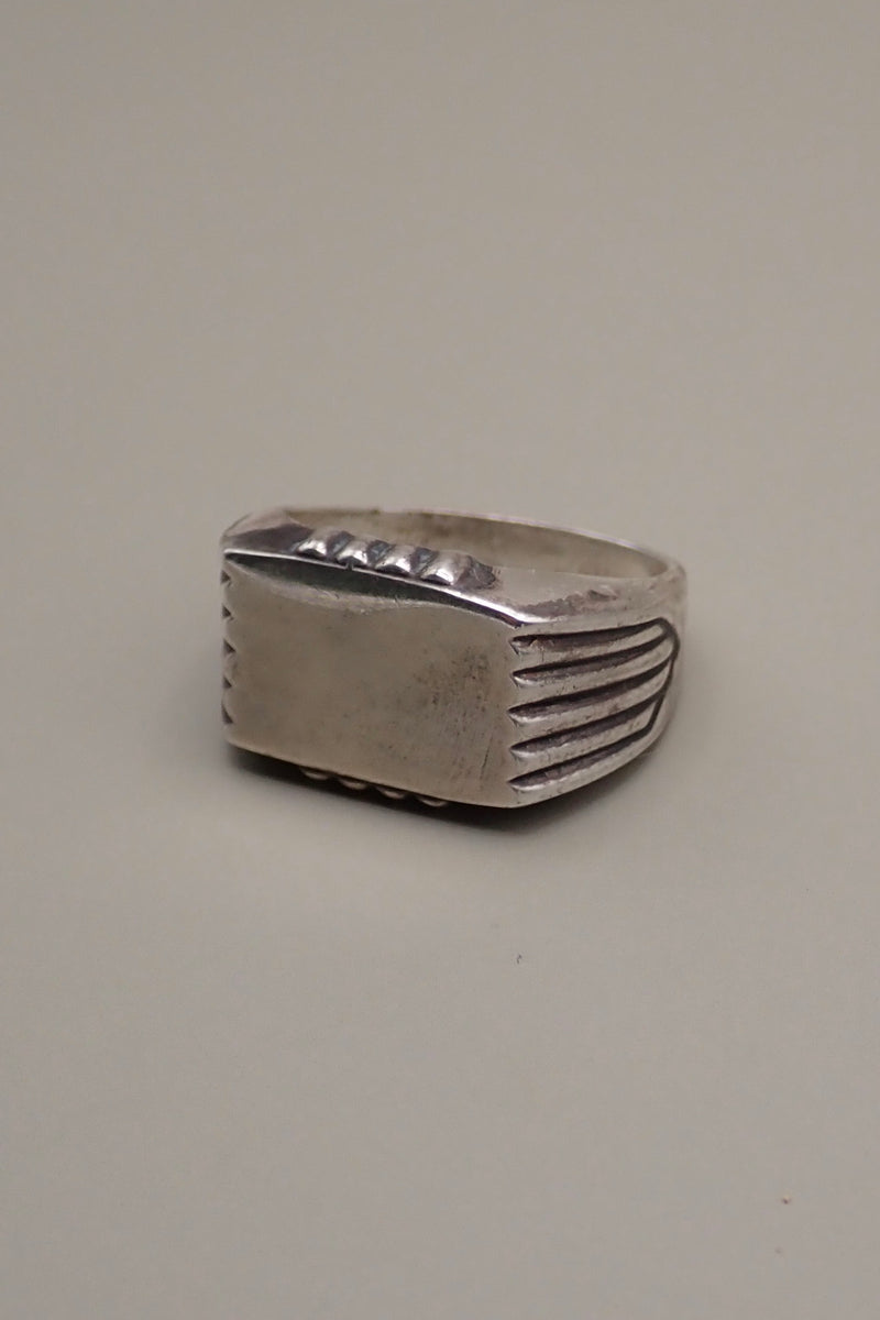 PINKY RING