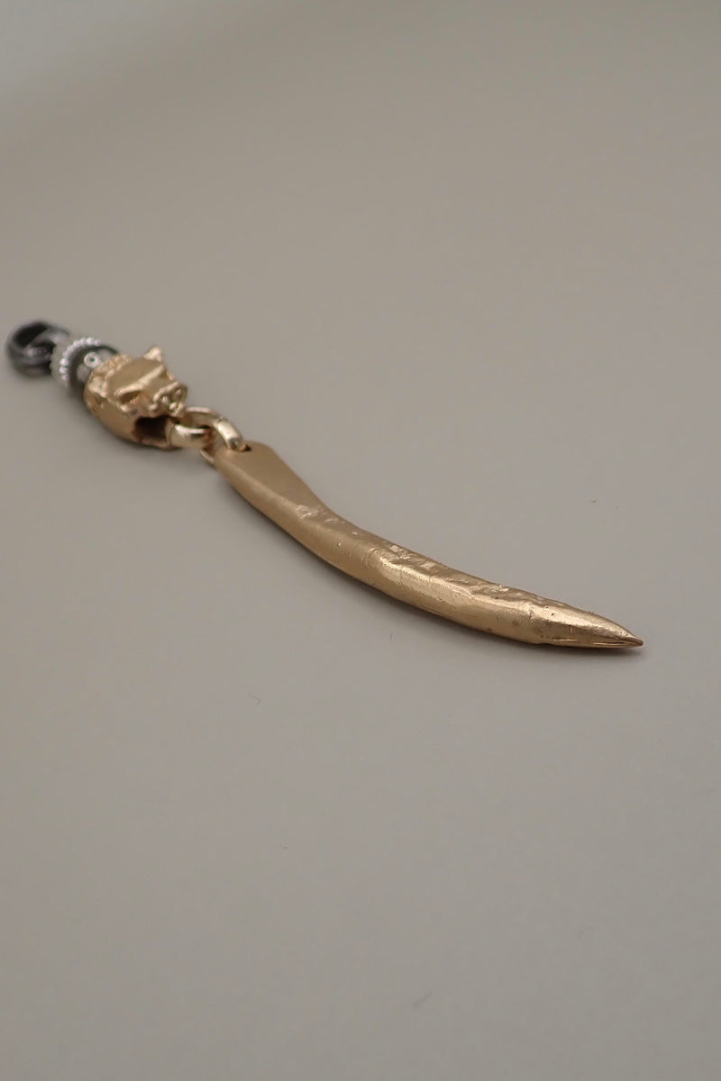 LION HEAD LONG TOOTH PENDANT
