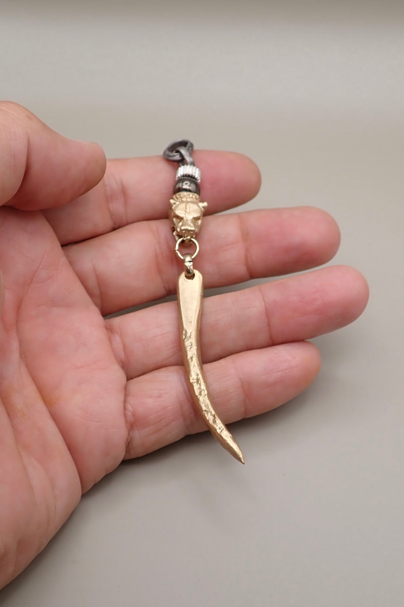 LION HEAD LONG TOOTH PENDANT