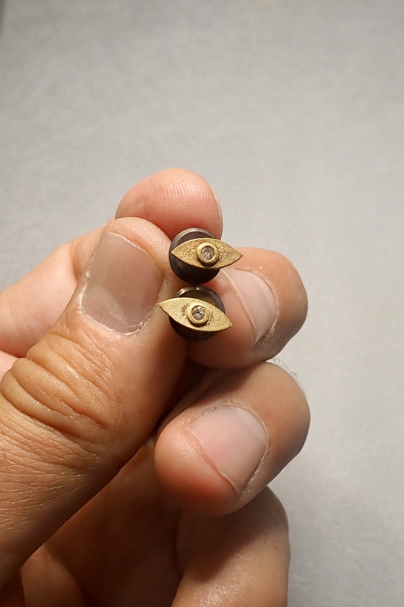 ROUND DIAMONDS STUD - one pair made